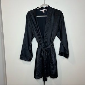 Victoria Secret women’s silk robe black one size long sleeve lingerie pockets
